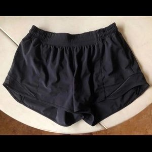 Lululemon Hotty Hot Shorts 4”